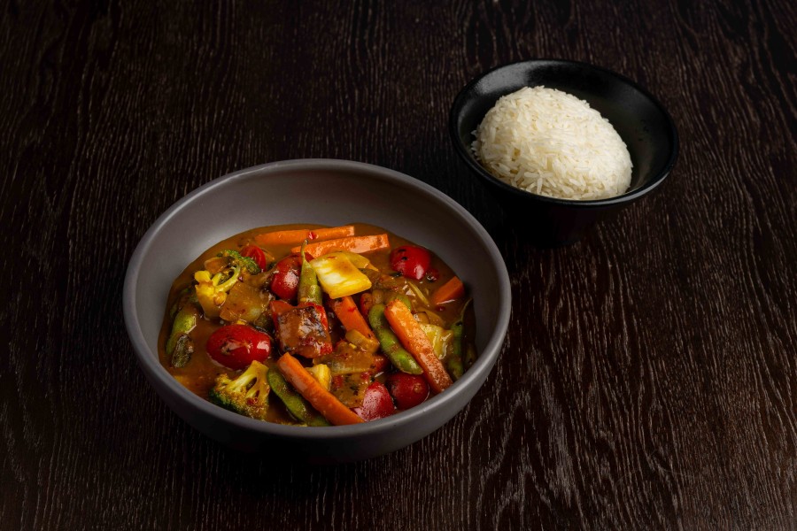 COCONUT CURRY VEGETABLES
